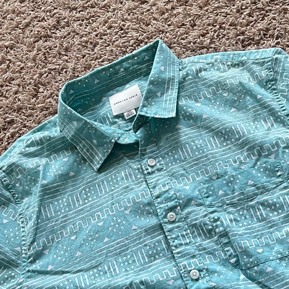 American Eagle Mens Teal Geometric Tribal Print Short Sleeve Button Down Shirt L